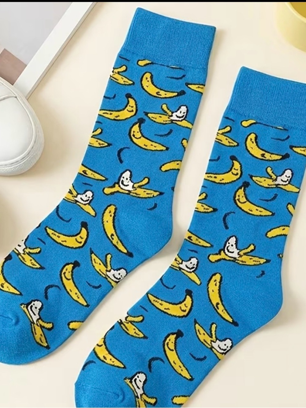 Men's Blue Banana-Pattern Crew Socks